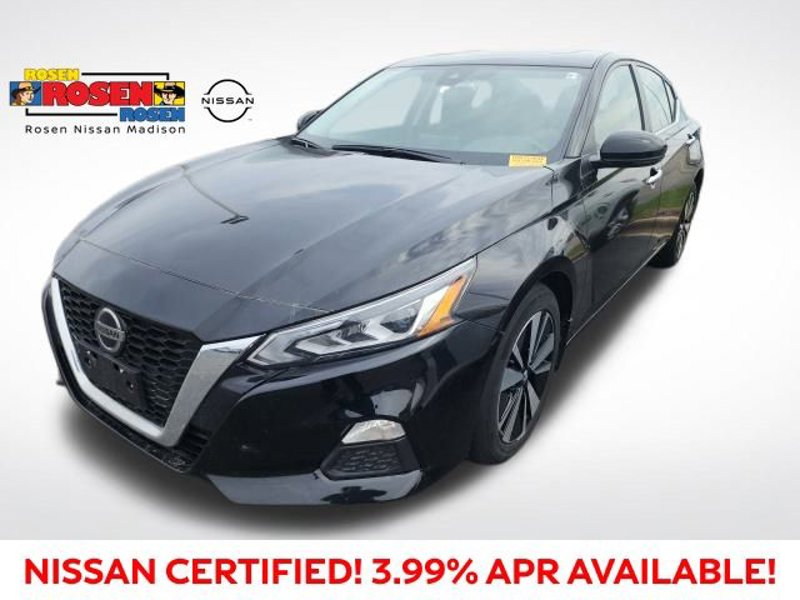 Certified 2022 Nissan Altima 2.5 SV w/ SV Premium Package image 1