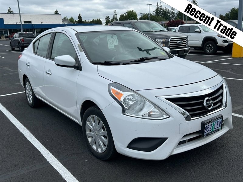 Used 2017 Nissan Versa SV image 1