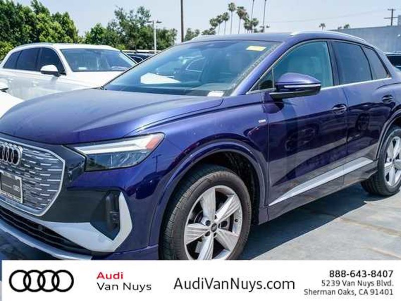 Certified 2024 Audi Q4 e-tron Premium image 1