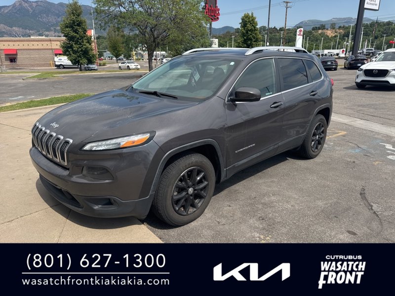 Used 2018 Jeep Cherokee Latitude Plus w/ Cold Weather Group image 1