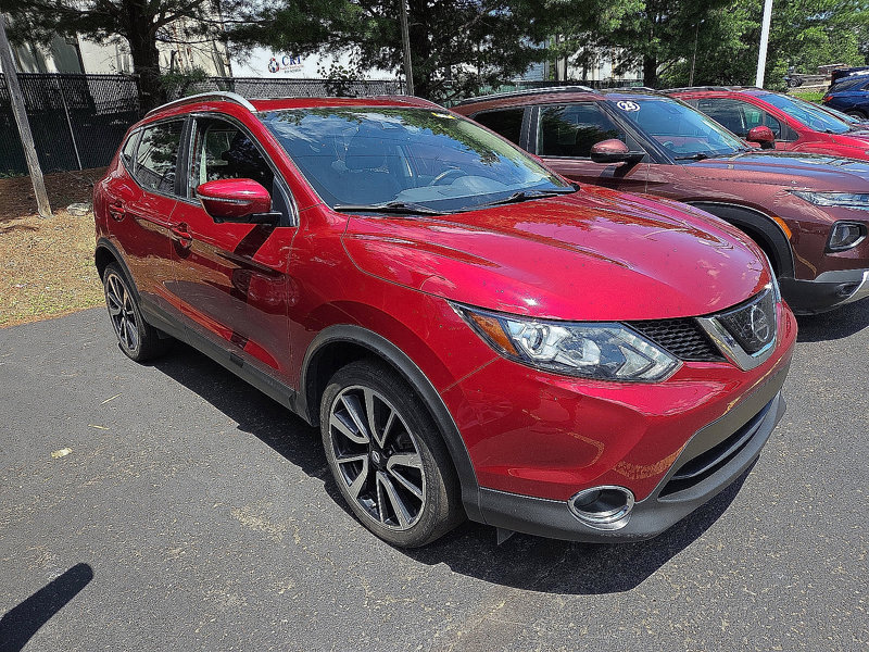 Used 2019 Nissan Rogue Sport SL image 1