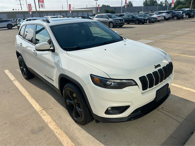 Used 2019 Jeep Cherokee Latitude Plus image 1