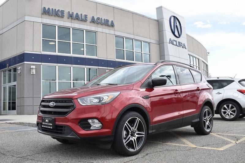 Used 2019 Ford Escape SEL image 1