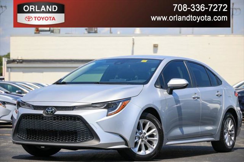 Certified 2022 Toyota Corolla LE w/ LE Convenience Package image 1