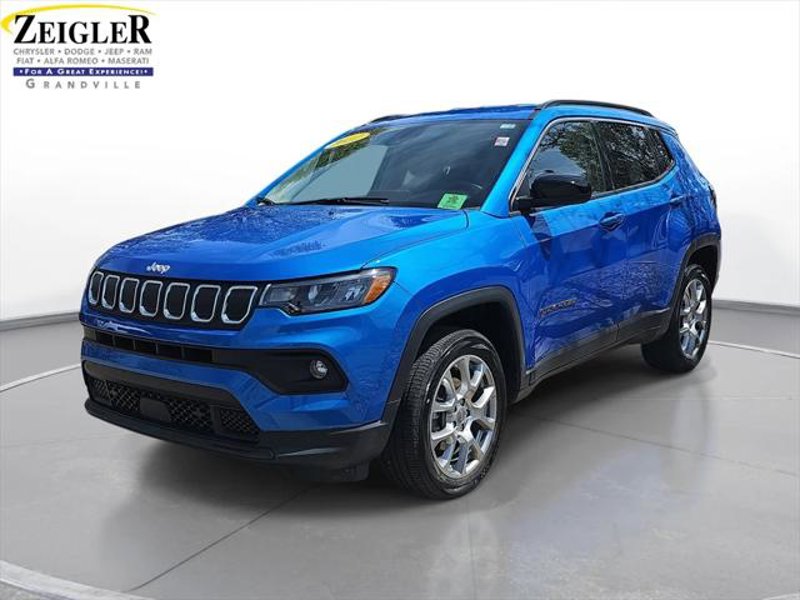 Certified 2022 Jeep Compass Latitude image 1