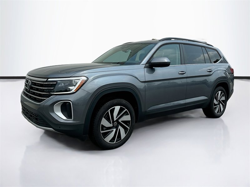 Certified 2024 Volkswagen Atlas SE image 1