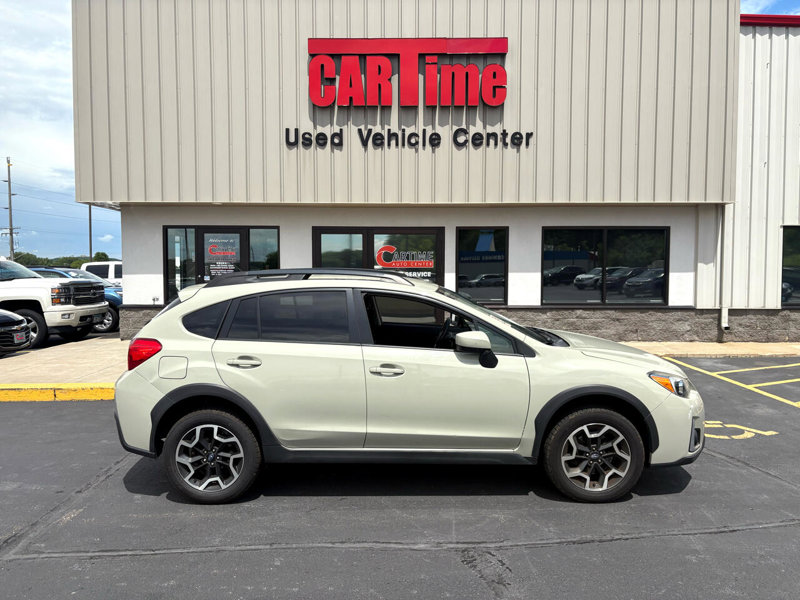 Used 2017 Subaru Crosstrek 2.0i Premium image 1