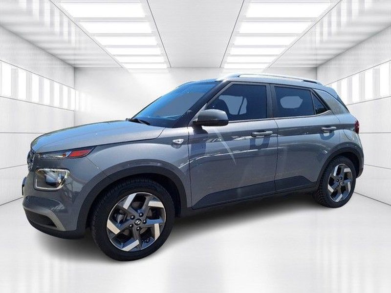 Used 2021 Hyundai Venue SEL image 1