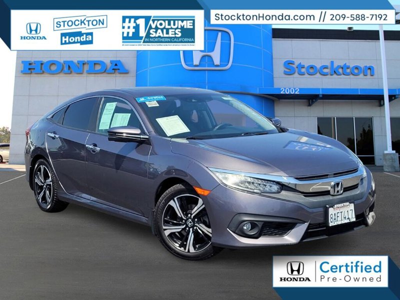 Used 2017 Honda Civic Touring image 1