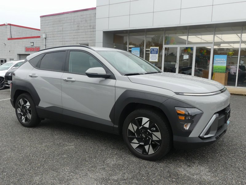 Certified 2025 Hyundai Kona SEL image 1