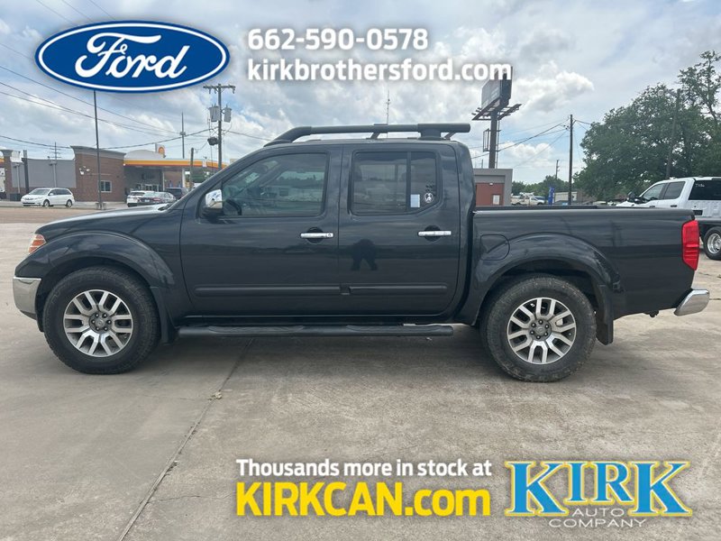 Used 2011 Nissan Frontier SL image 1