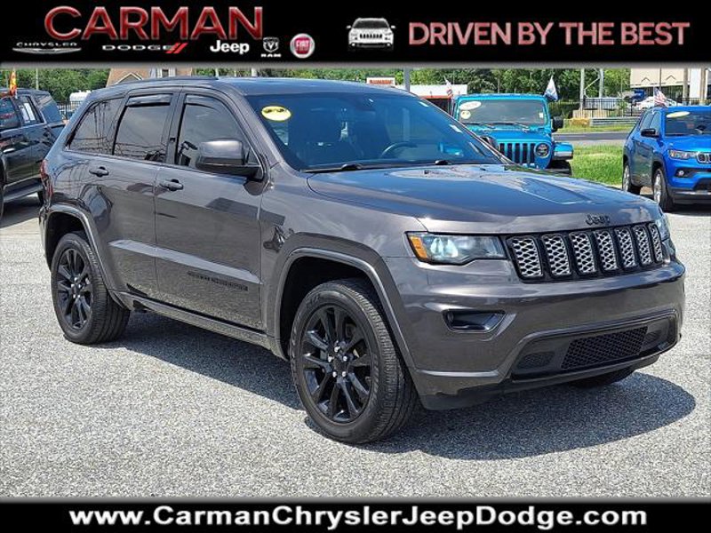 Certified 2021 Jeep Grand Cherokee Laredo X image 1