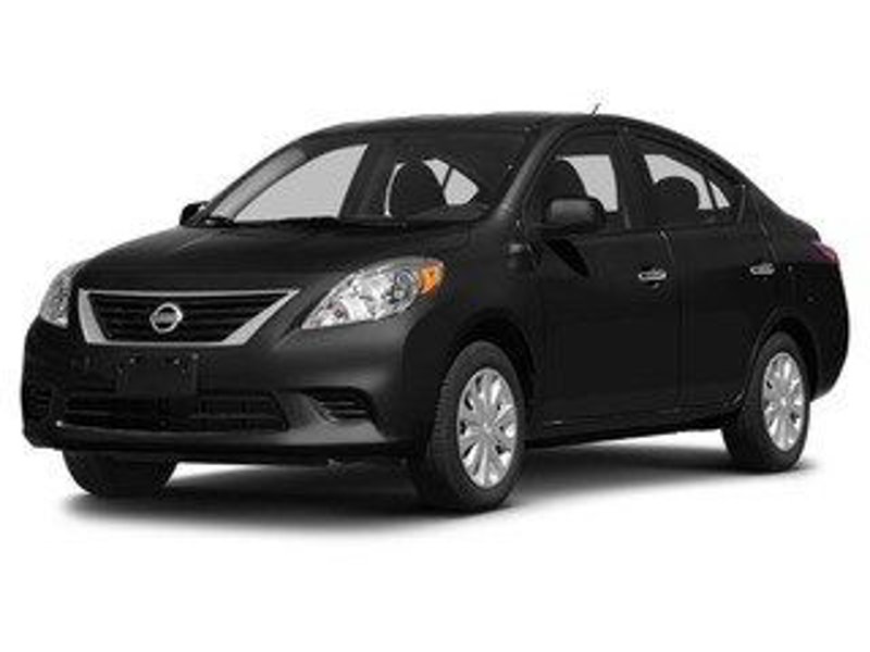 Used 2018 Nissan Versa S Plus image 1