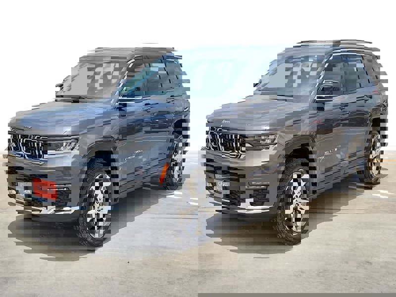 Used 2021 Jeep Grand Cherokee L Limited image 1