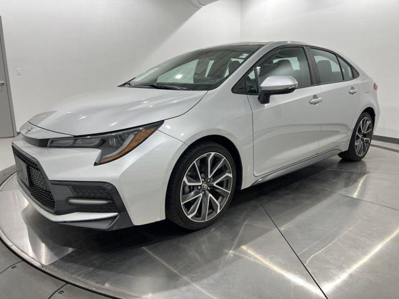 Used 2022 Toyota Corolla SE image 1