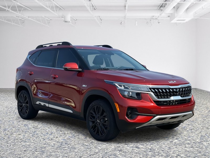 Certified 2023 Kia Seltos Nightfall Edition image 1