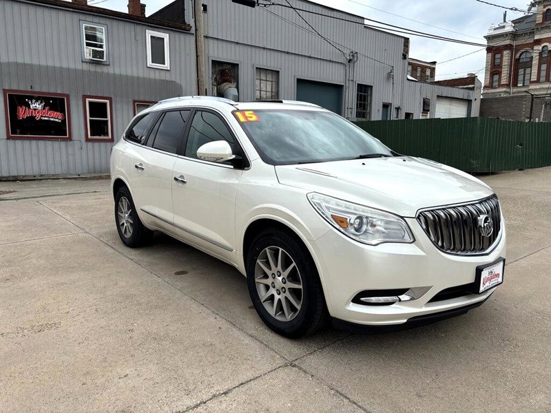 Used 2015 Buick Enclave Leather image 1