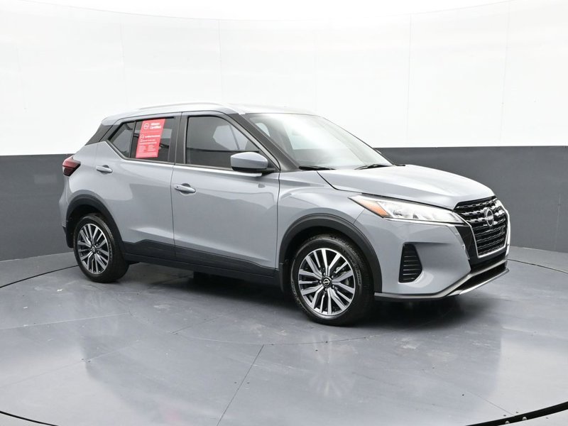 Certified 2023 Nissan Kicks SV image 1