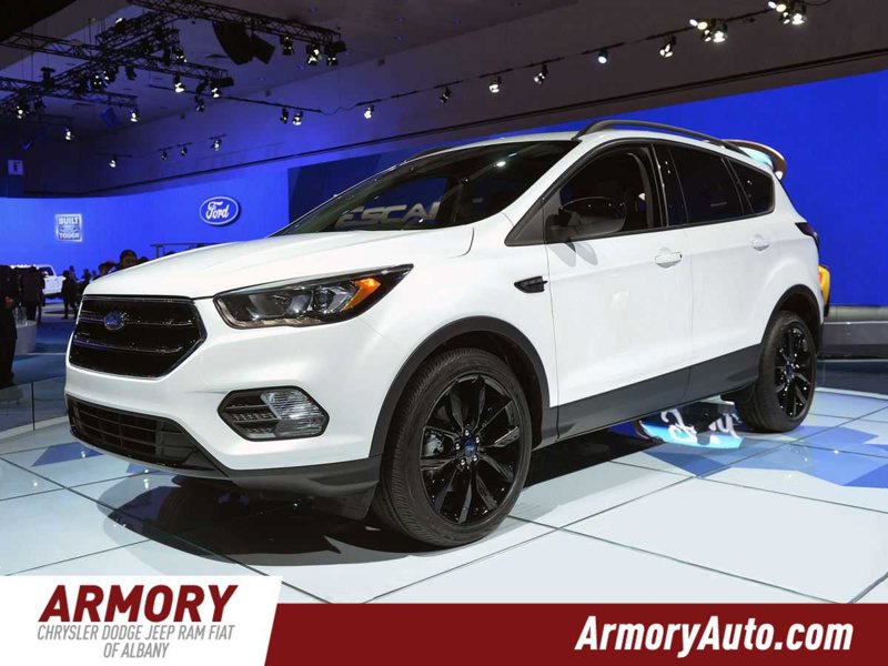 Used 2018 Ford Escape SE image 1