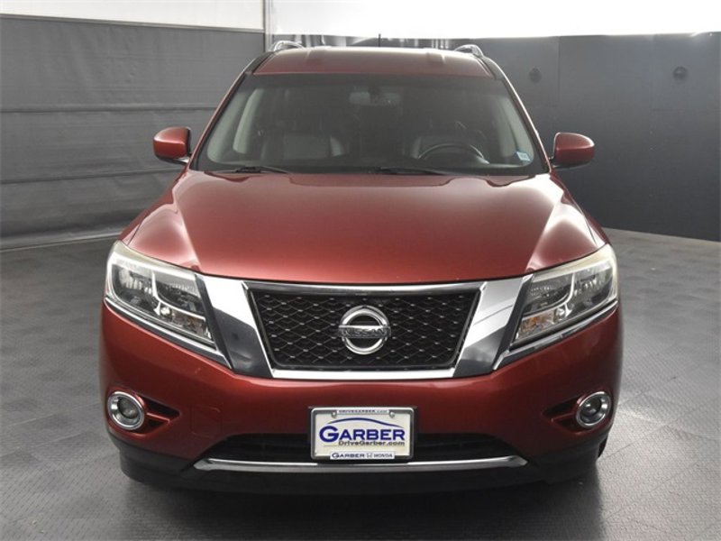 Used 2014 Nissan Pathfinder SL image 1