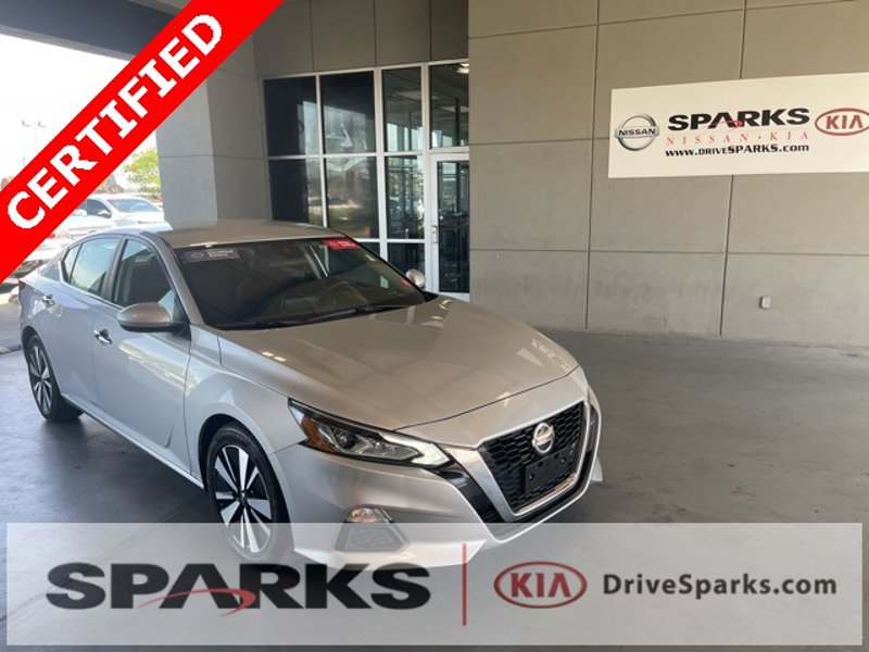 Certified 2022 Nissan Altima 2.5 SV image 1