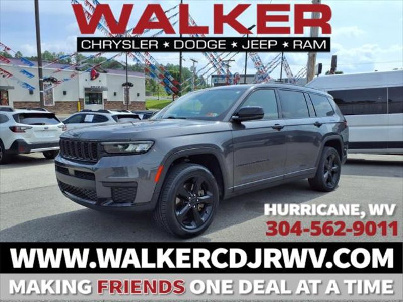 Certified 2021 Jeep Grand Cherokee L Laredo image 1