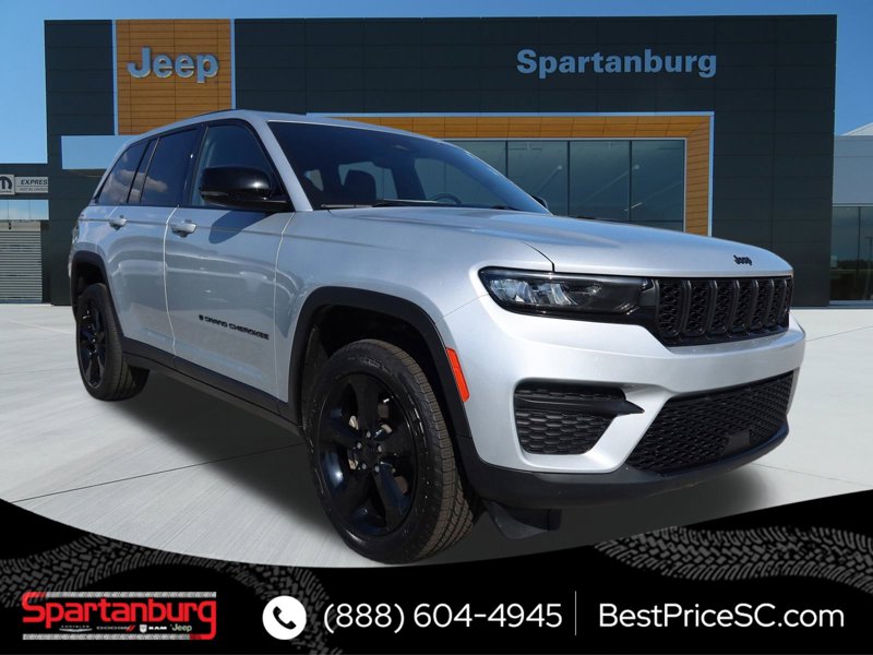 Certified 2023 Jeep Grand Cherokee Altitude image 1