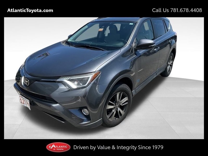 Used 2017 Toyota RAV4 XLE image 1