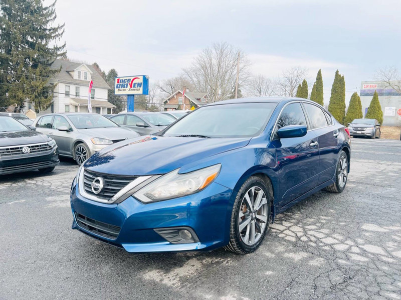Used 2016 Nissan Altima 2.5 SR image 1