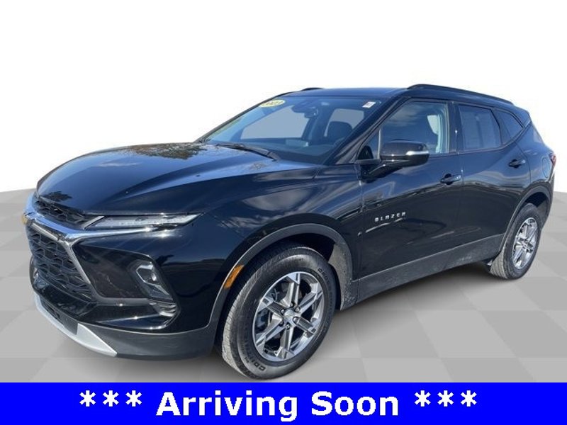 Used 2023 Chevrolet Blazer LT image 1
