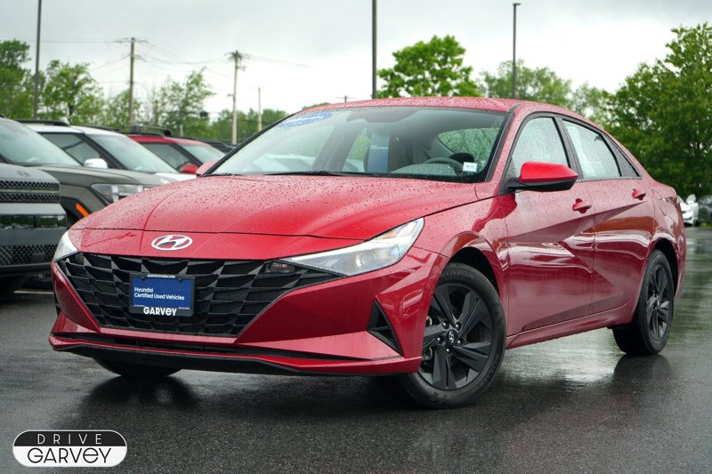 Certified 2022 Hyundai Elantra SEL image 1