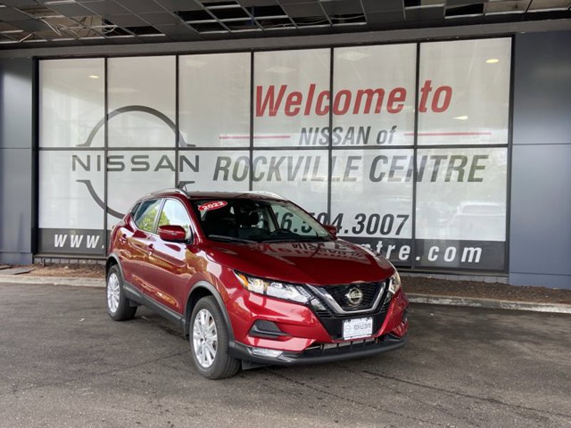 Certified 2022 Nissan Rogue Sport SV image 1