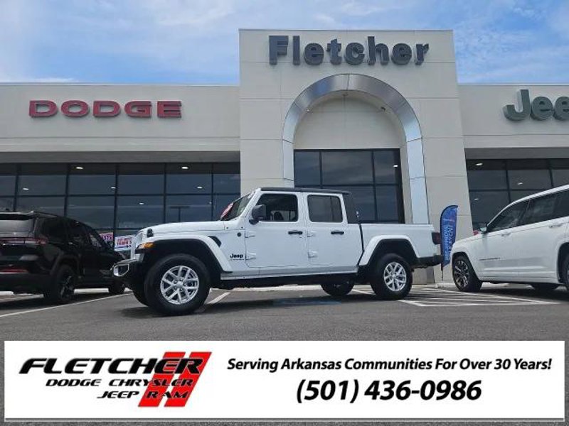 Certified 2023 Jeep Gladiator Sport image 1