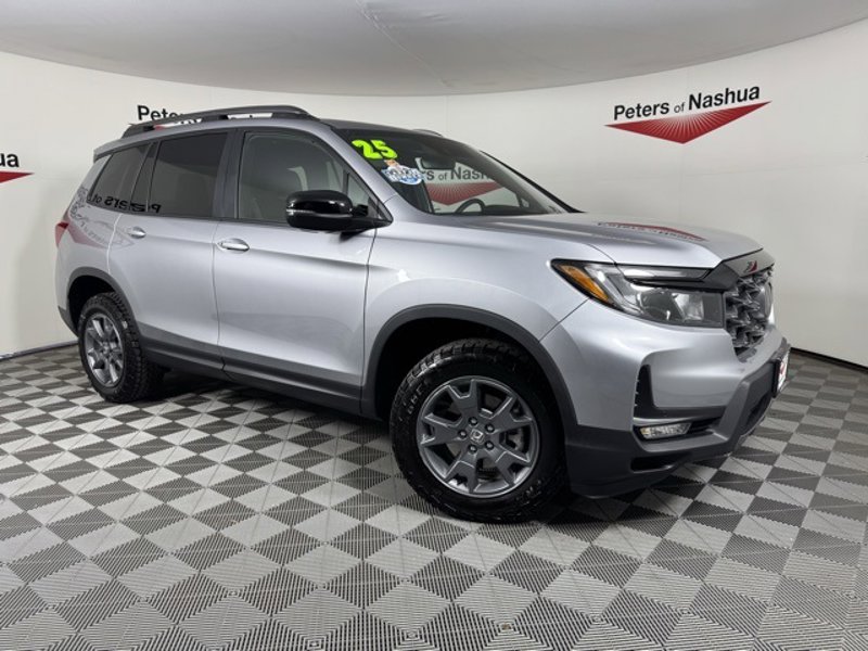 Certified 2025 Honda Passport TrailSport image 1