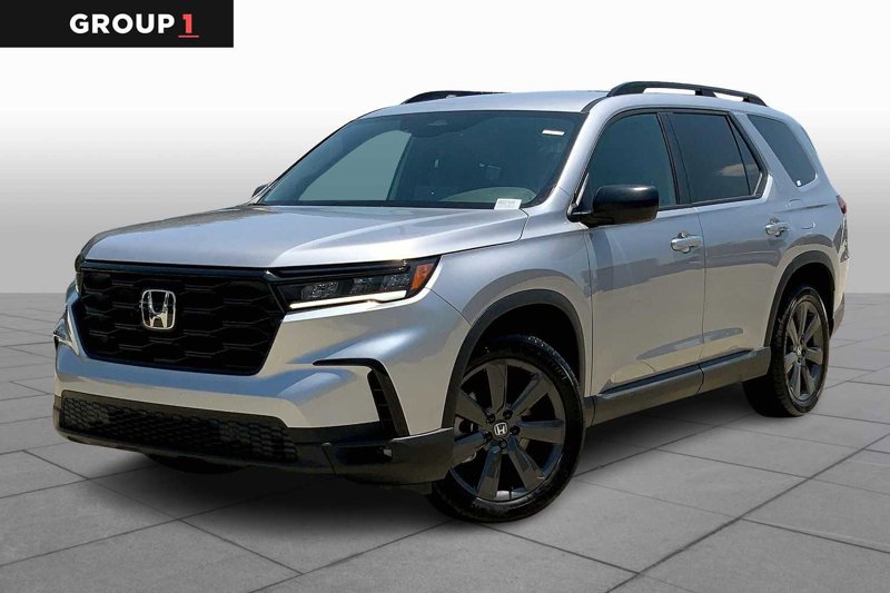 Certified 2025 Honda Pilot Sport image 1