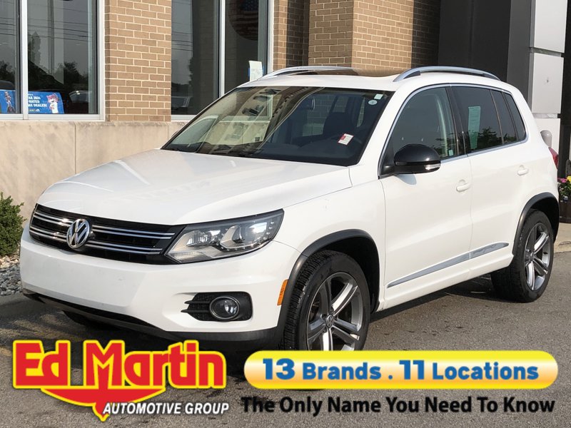 Used 2017 Volkswagen Tiguan Sport image 1