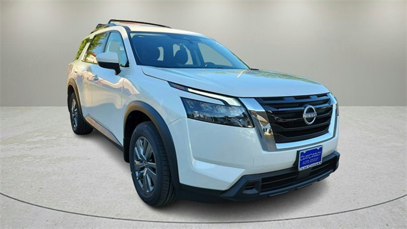 Certified 2024 Nissan Pathfinder SV image 1