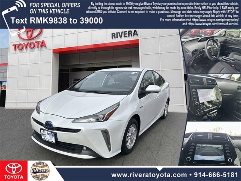 Used 2022 Toyota Prius LE image 1