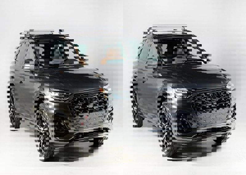 Certified 2025 Audi Q5 2.0T Premium Plus w/ Premium Plus Package image 1