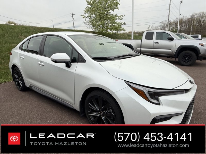 Used 2024 Toyota Corolla SE image 1