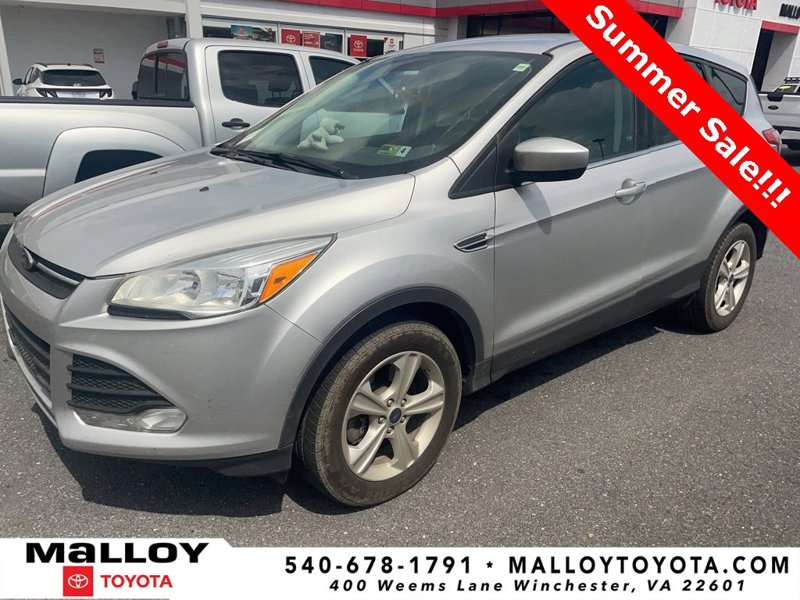 Used 2016 Ford Escape SE image 1