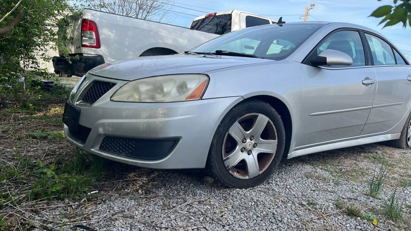 Used 2010 Pontiac G6 Sedan image 1