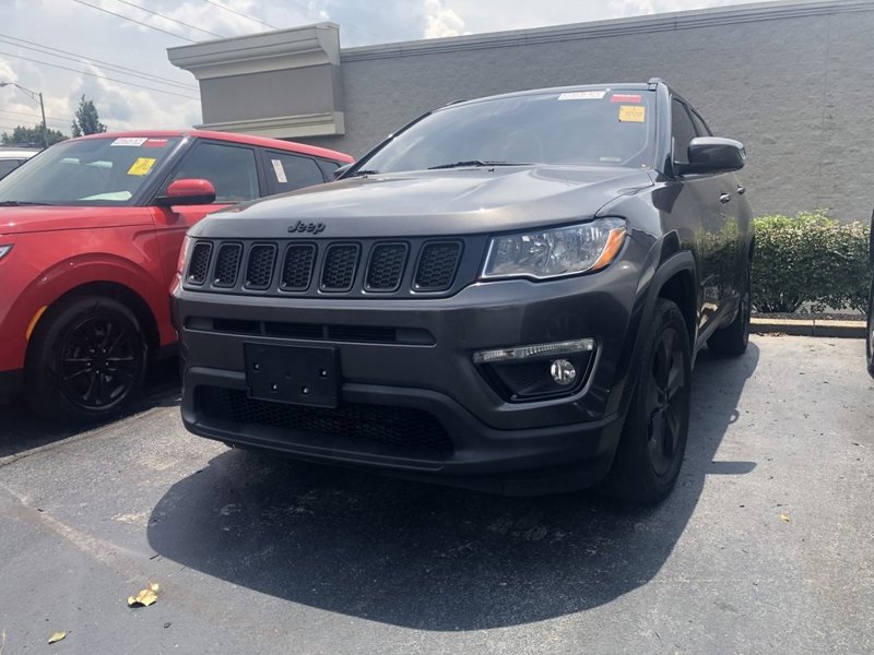 Used 2019 Jeep Compass Altitude image 1