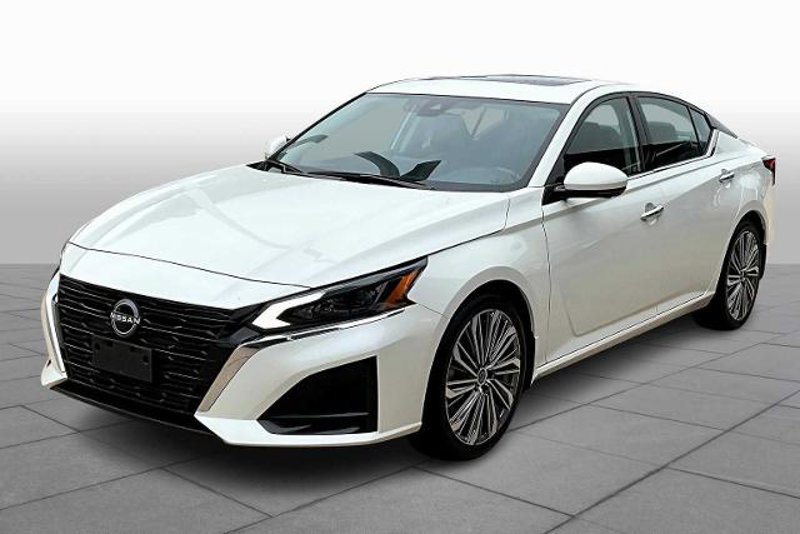 Certified 2023 Nissan Altima 2.5 SL image 1