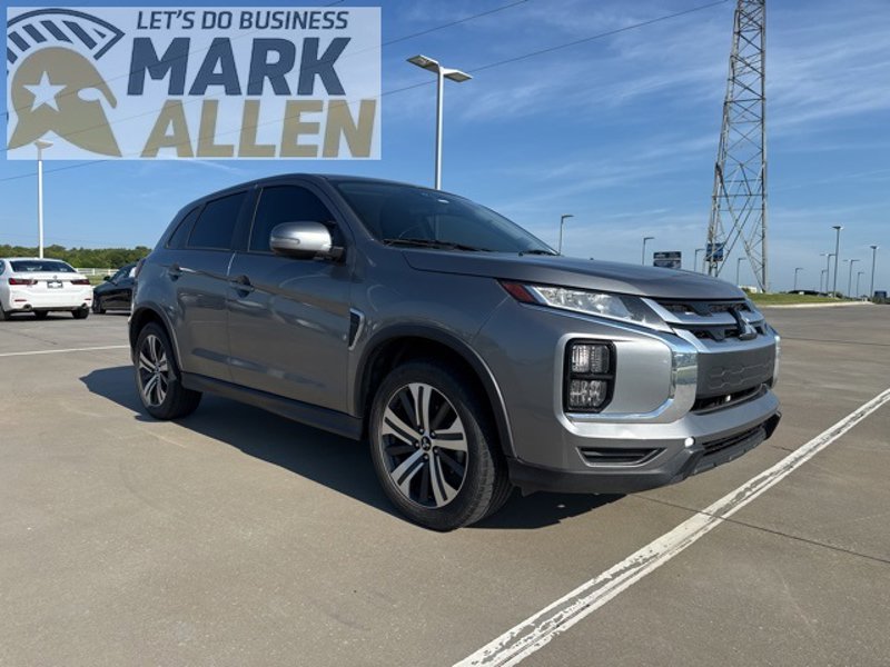 Used 2021 Mitsubishi Outlander Sport SE image 1