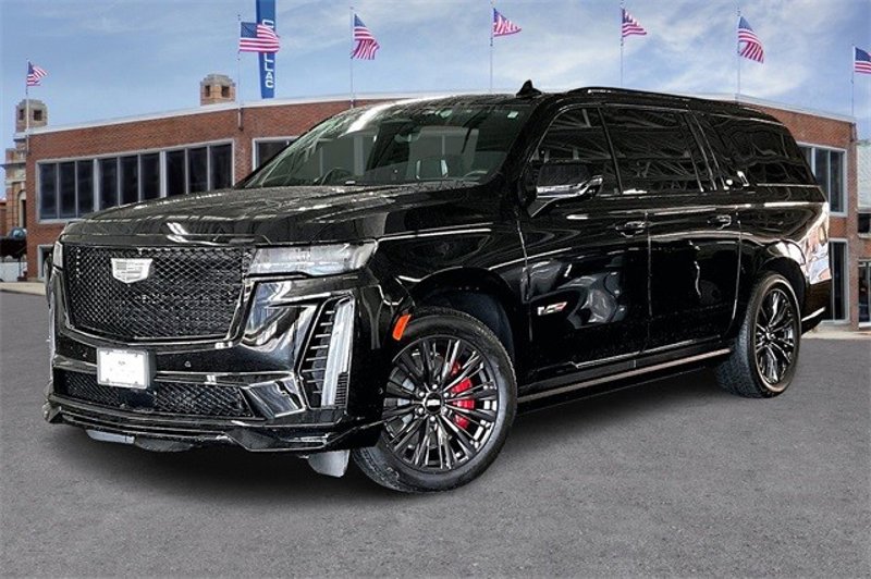 Certified 2024 Cadillac Escalade ESV V w/ LPO, ONYX Package image 1