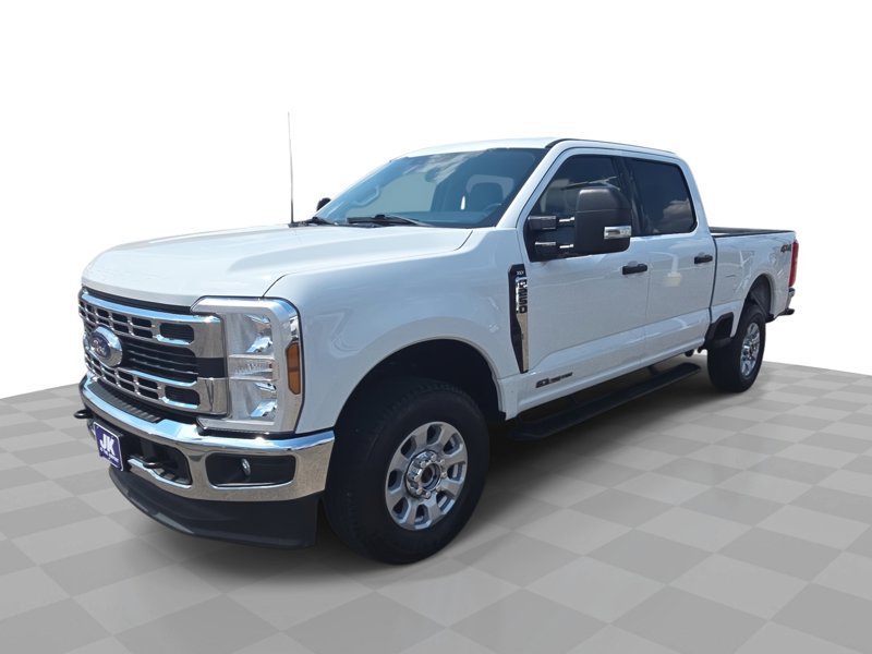 Used 2024 Ford F250 XLT image 1