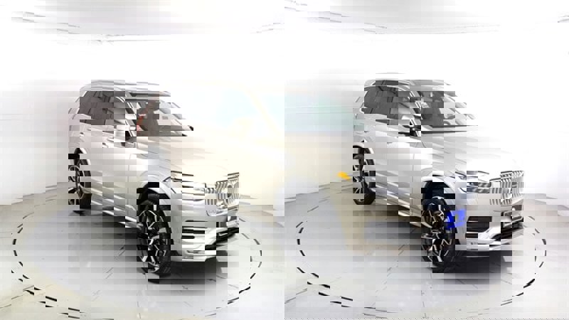 Certified 2025 Volvo XC90 B6 Plus w/ Protection Package Premier image 1