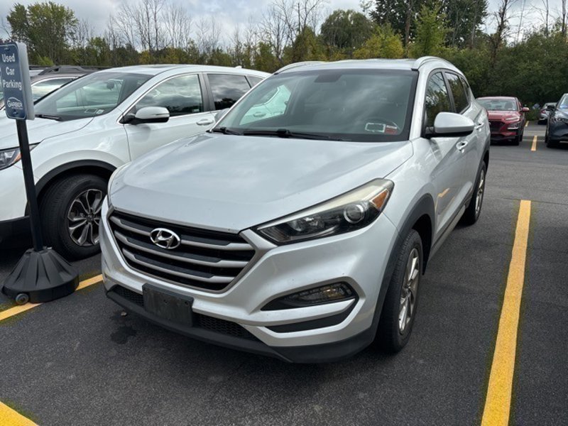 Used 2017 Hyundai Tucson SE image 1