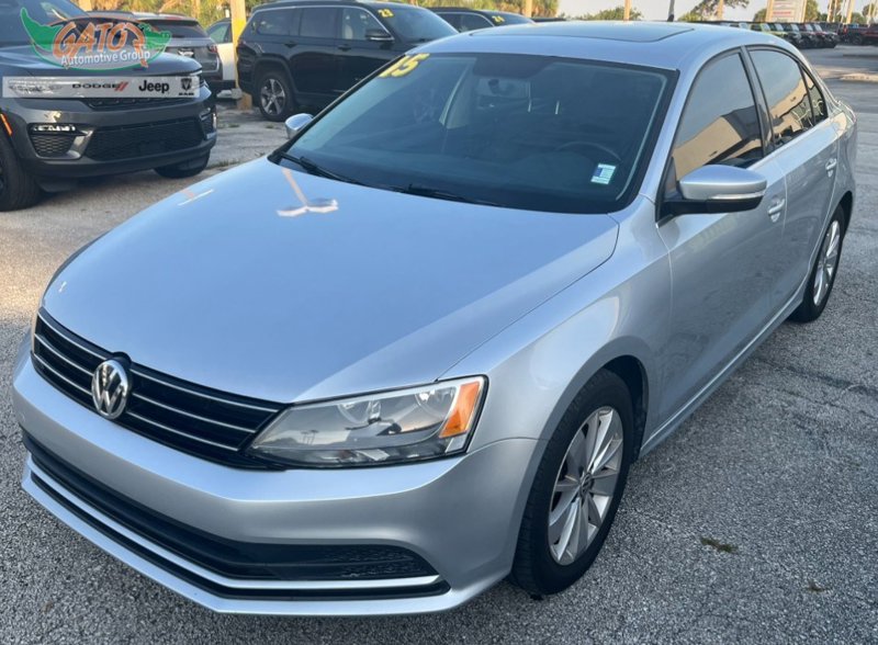 Used 2015 Volkswagen Jetta SE image 1